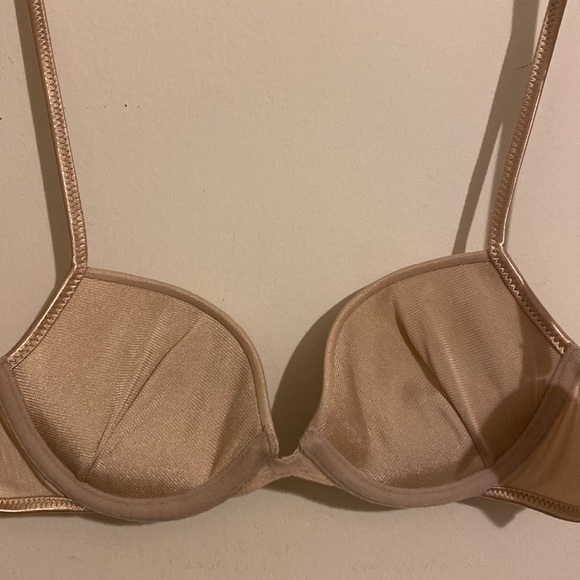 VGUC 32A Lily of France Nude Push-Up Lightly Padded Convertible X Crossed Straps - Picture 6 of 7